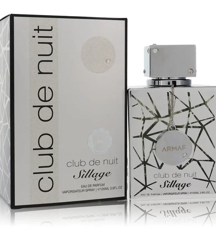 Club De Nuit Sillage Cologne By Armaf 3.6 eau de parfum smells expensive sealed and smells like a famous fragrance that costs $500