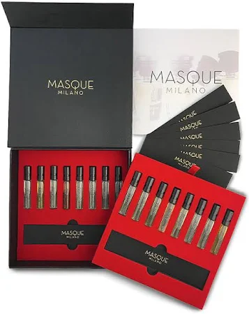 The OPERA DISCOVERY KIT includes the 16 best sellers of Masque Milano for Men and Women in an Elegant Square box of 2ml samples. Terralba, Montecristo, Russian Tea, Times Square, Luci ed Ombre, Mandala, Hemingway, Kintsugi L’Attesa, Romanza, Love Kills, Tango Lost Alice, Ray-Flection, Sleight of Fern & White Whale.The OPERA DISCOVERY KIT includes the 16 best sellers of Masque Milano for Men and Women in an Elegant Square box of 2ml samples. Terralba, Montecristo, Russian Tea, Times Square, Luci ed Ombre, Mandala, Hemingway, Kintsugi L’Attesa, Romanza, Love Kills, Tango Lost Alice, Ray-Flection, Sleight of Fern & White Whale